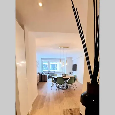 아파트 Holiday New App Centre Knokke 크노케-하이스트